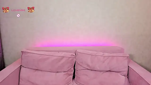 Snapshot of Erika_Carpenter chatting on 12-13-24, 03:05 Erika Carpenter online show from 12-13-24, 03:05