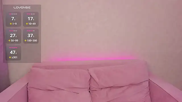 Snapshot of Erika_Carpenter chatting on 02-07-25, 12:09 Erika Carpenter online show from 02-07-25, 12:09