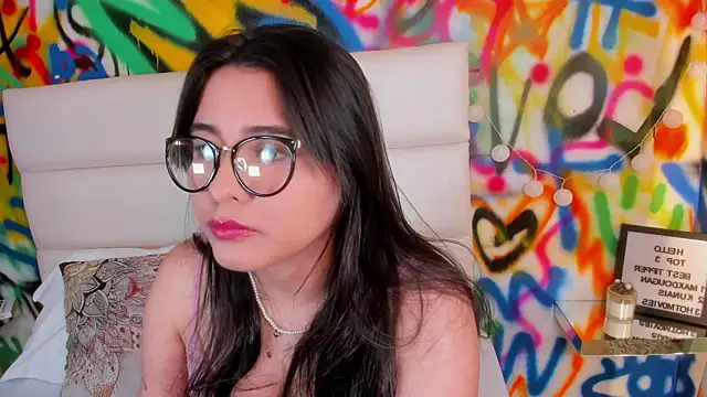 Liana Bernocchi online show from 11-23-25, 08:52