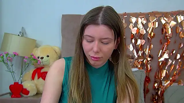 Snapshot of LiliaBianka chatting on 02-13-26, 06:42 LiliaBianka online show from 02-13-26, 06:42