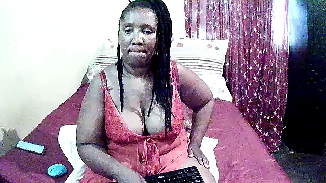Snapshot of Pinkpussyxx chatting on 01-16-25, 10:53 Pinkpussyxx online show from 01-16-25, 10:53