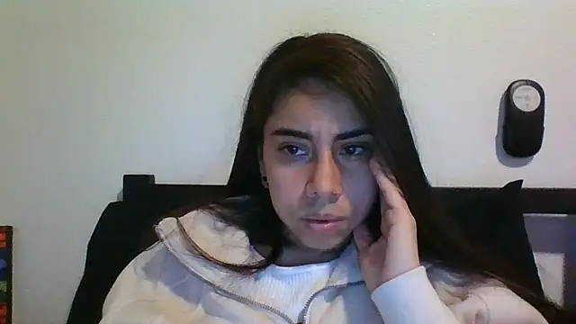 Snapshot of catrinasexy19 chatting on 02-23-25, 02:07 catrinasexy19 online show from 02-23-25, 02:07