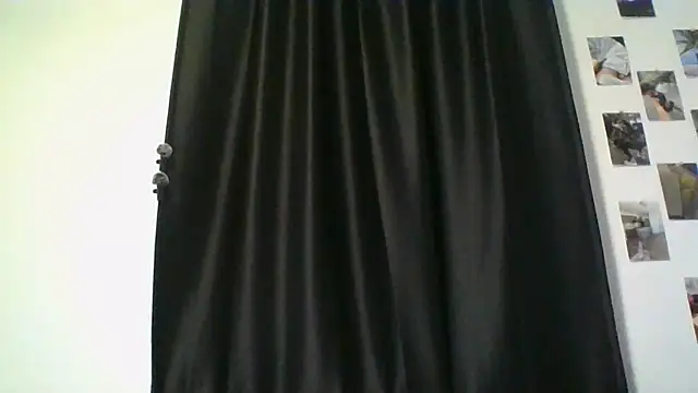 Snapshot of catrinasexy19 chatting on 03-08-25, 01:17 catrinasexy19 online show from 03-08-25, 01:17