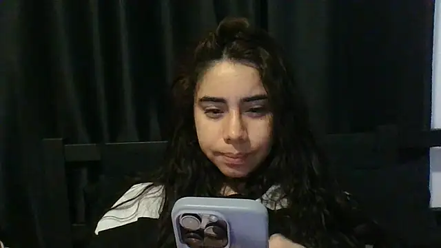 Snapshot of catrinasexy19 chatting on 03-17-25, 07:58 catrinasexy19 online show from 03-17-25, 07:58