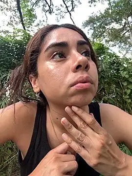 Snapshot of catrinasexy19 chatting on 09-20-25, 07:37 catrinasexy19 online show from 09-20-25, 07:37