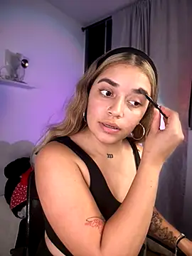 JoselinFlower  online show from 11-06-25, 02:34