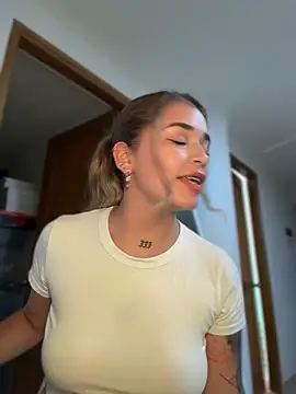 JoselinFlower  online show from 02-26-26, 01:26