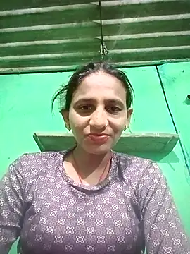 Baby  Shreya online show from 11-21-25, 09:46