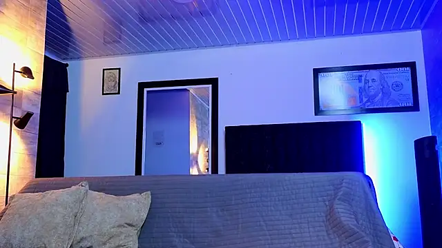 Snapshot of AsmodeoCox chatting on 02-17-25, 01:58 AsmodeoCox online show from 02-17-25, 01:58