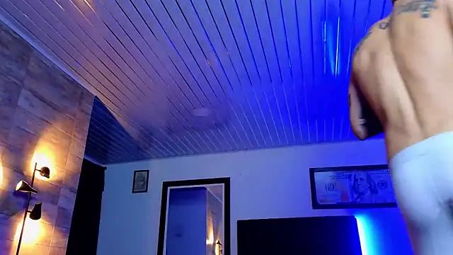 Snapshot of AsmodeoCox chatting on 02-28-25, 03:48 AsmodeoCox online show from 02-28-25, 03:48