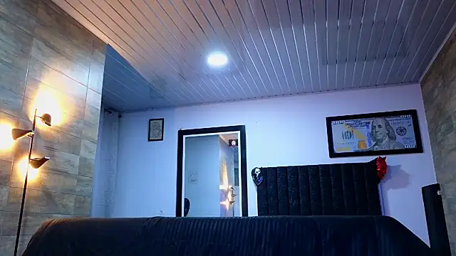 Snapshot of AsmodeoCox chatting on 10-24-25, 03:14 AsmodeoCox online show from 10-24-25, 03:14