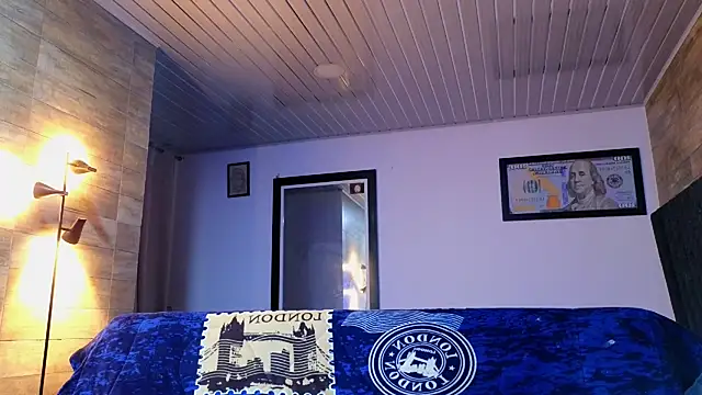 Snapshot of AsmodeoCox chatting on 11-19-25, 11:38 AsmodeoCox online show from 11-19-25, 11:38