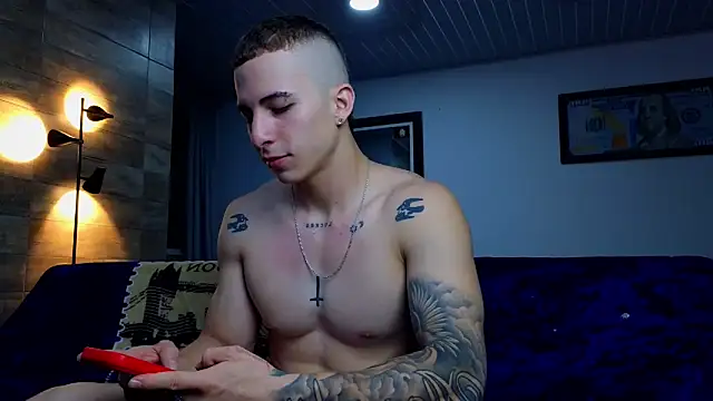 Snapshot of AsmodeoCox chatting on 11-26-25, 01:39 AsmodeoCox online show from 11-26-25, 01:39