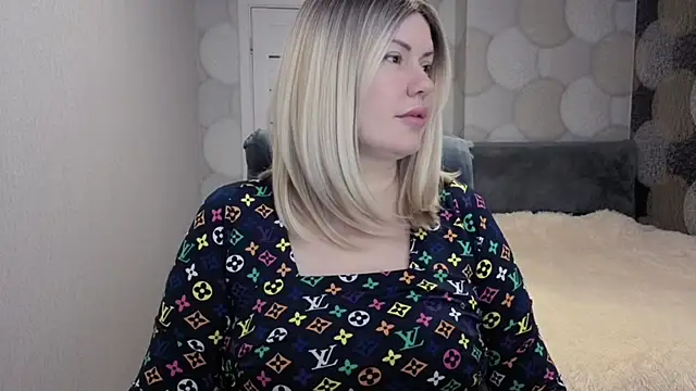 Snapshot of natusik chatting on 11-22-25, 09:25 natusik online show from 11-22-25, 09:25