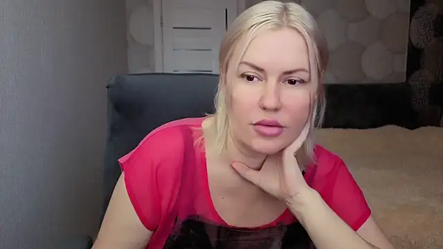 Snapshot of natusik chatting on 07-05-26, 03:45 natusik online show from 07-05-26, 03:45