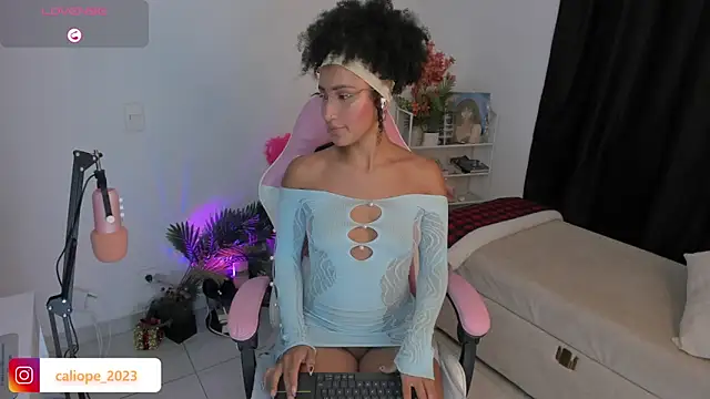 Snapshot of mulata_1ch chatting on 02-25-26, 01:15 mulata 1ch online show from 02-25-26, 01:15