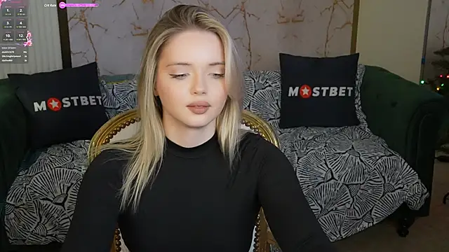 Snapshot of Cassy-Celestial_ chatting on 12-15-24, 05:56 Cassy-Celestial online show from 12-15-24, 05:56