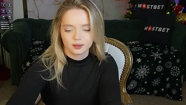 Snapshot of Cassy-Celestial_ chatting on 12-25-24, 02:46 Cassy-Celestial online show from 12-25-24, 02:46