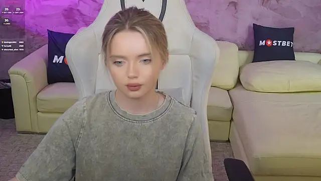 Snapshot of Cassy-Celestial_ chatting on 12-26-24, 05:58 Cassy-Celestial online show from 12-26-24, 05:58