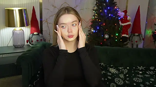 Snapshot of Cassy-Celestial_ chatting on 01-14-25, 11:48 Cassy-Celestial online show from 01-14-25, 11:48