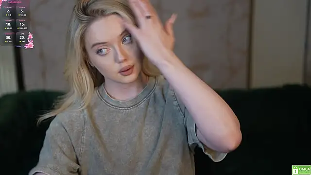 Snapshot of Cassy-Celestial_ chatting on 02-04-25, 03:00 Cassy-Celestial online show from 02-04-25, 03:00