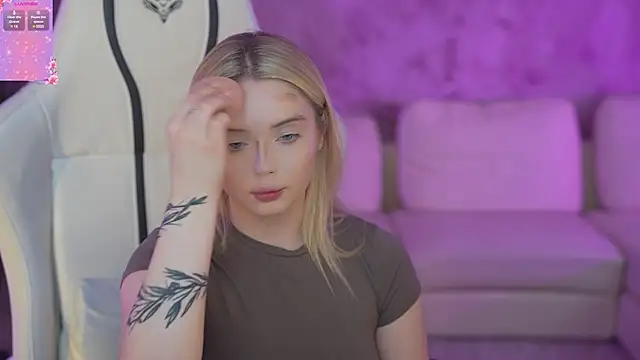 Snapshot of Cassy-Celestial_ chatting on 02-09-25, 11:57 Cassy-Celestial online show from 02-09-25, 11:57