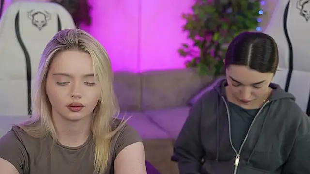 Snapshot of Cassy-Celestial_ chatting on 02-19-25, 02:55 Cassy-Celestial online show from 02-19-25, 02:55