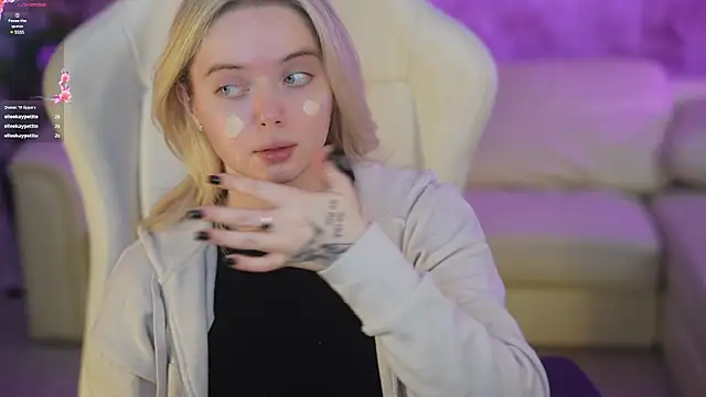 Snapshot of Cassy-Celestial_ chatting on 02-27-25, 11:59 Cassy-Celestial online show from 02-27-25, 11:59