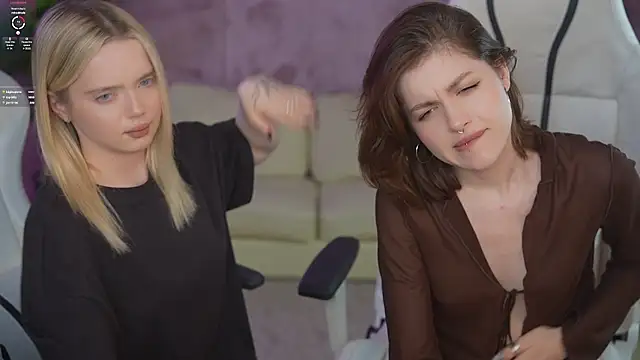 Snapshot of Cassy-Celestial_ chatting on 03-06-25, 06:30 Cassy-Celestial online show from 03-06-25, 06:30