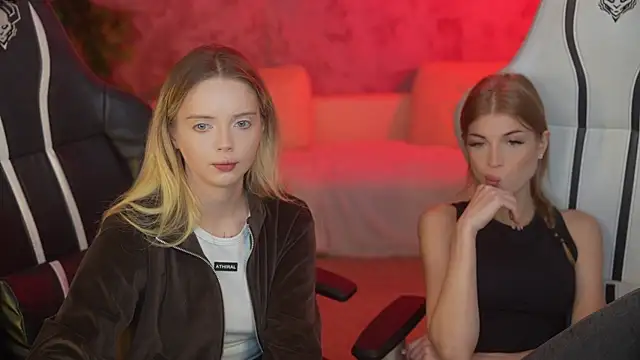 Snapshot of Cassy-Celestial_ chatting on 09-19-25, 06:59 Cassy-Celestial online show from 09-19-25, 06:59