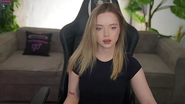 Cassy-Celestial  online show from 02-19-26, 08:32