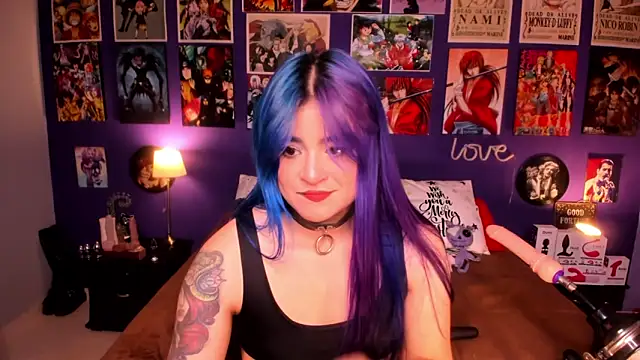 Snapshot of anne_cross chatting on 12-13-24, 03:38 anne cross online show from 12-13-24, 03:38