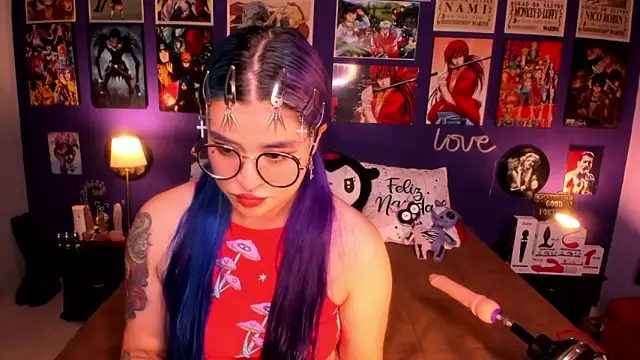 Snapshot of anne_cross chatting on 12-21-24, 03:58 anne cross online show from 12-21-24, 03:58