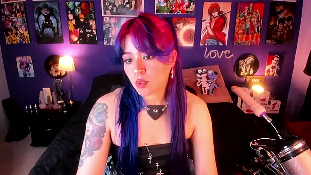 Snapshot of anne_cross chatting on 01-30-25, 01:55 anne cross online show from 01-30-25, 01:55