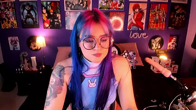 Snapshot of anne_cross chatting on 02-11-25, 01:31 anne cross online show from 02-11-25, 01:31