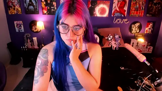 Snapshot of anne_cross chatting on 02-11-25, 04:33 anne cross online show from 02-11-25, 04:33