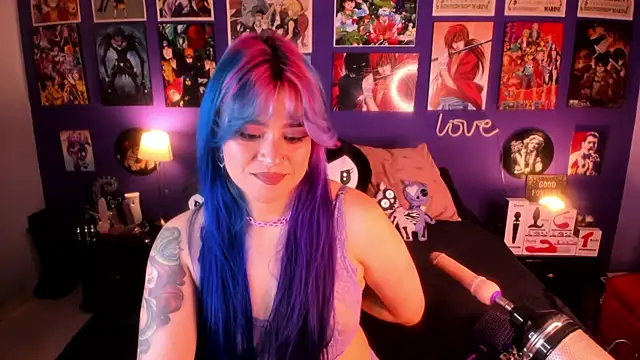 Snapshot of anne_cross chatting on 02-13-25, 01:40 anne cross online show from 02-13-25, 01:40