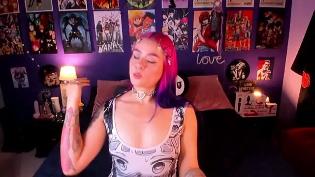 Snapshot of anne_cross chatting on 10-15-25, 11:27 anne cross online show from 10-15-25, 11:27