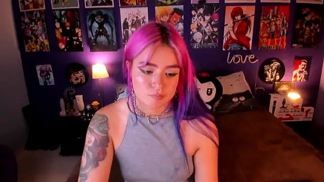 Snapshot of anne_cross chatting on 11-05-25, 03:39 anne cross online show from 11-05-25, 03:39