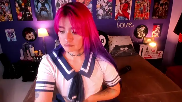 Snapshot of anne_cross chatting on 11-14-25, 11:57 anne cross online show from 11-14-25, 11:57