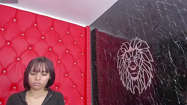 Snapshot of leigh-angels chatting on 03-16-25, 09:16 leigh-angels online show from 03-16-25, 09:16