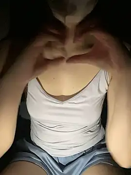 Snapshot of n_n_mao chatting on 10-12-25, 02:27 n n mao online show from 10-12-25, 02:27