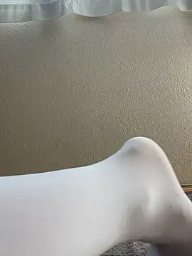 Snapshot of n_n_mao chatting on 10-23-25, 02:22 n n mao online show from 10-23-25, 02:22