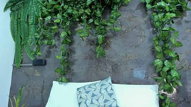 emily hunter12 online show from 04-04-26, 12:35