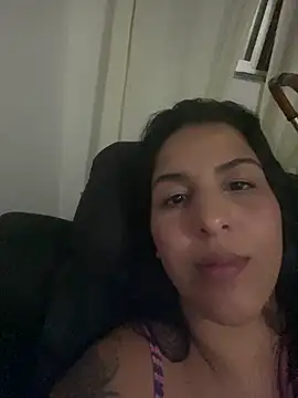 Snapshot of Indiadeusa chatting on 12-20-25, 02:07 Indiadeusa online show from 12-20-25, 02:07