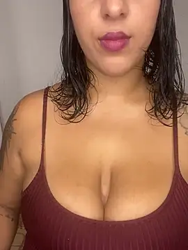 Snapshot of Indiadeusa chatting on 02-23-26, 01:19 Indiadeusa online show from 02-23-26, 01:19