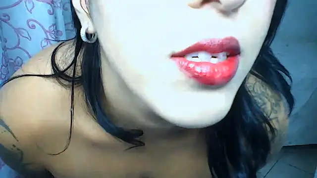 Indiadeusa online show from 04-24-26, 01:30