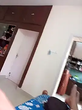 AUNTY1984 online show from 04-15-26, 08:32