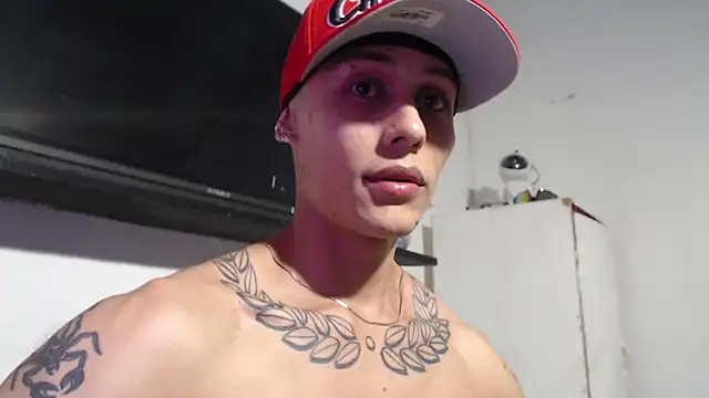 Snapshot of bix_couples chatting on 11-06-25, 02:34 bix couples online show from 11-06-25, 02:34