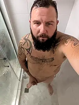 beardedbeasty86 online show from 10-20-25, 09:32